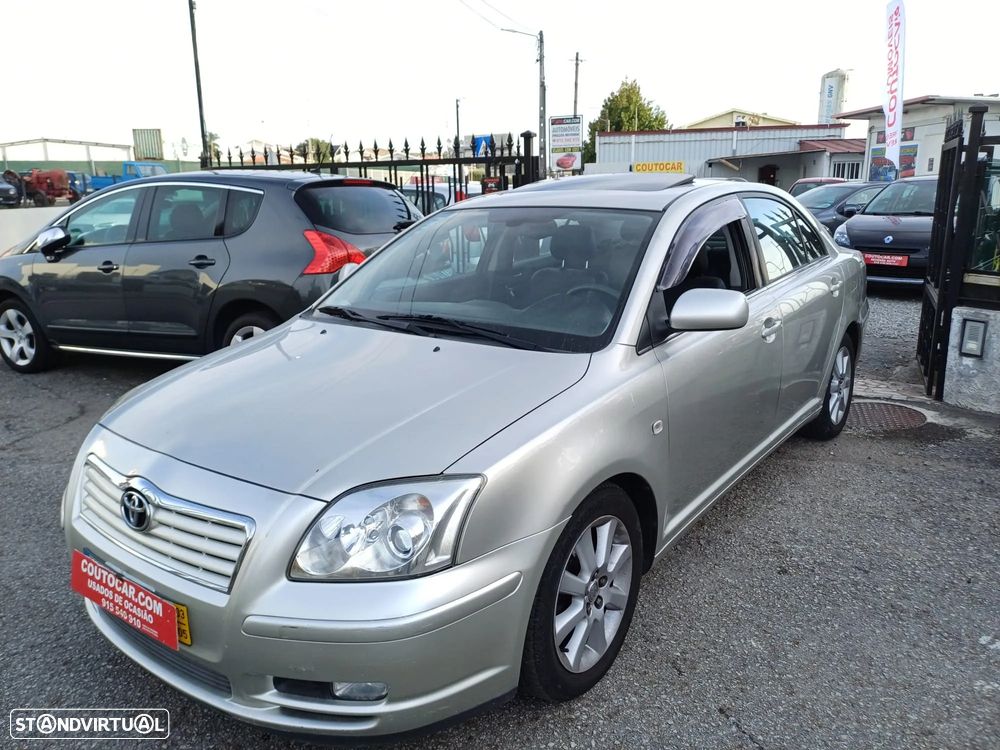 Toyota Avensis S/D 2.0 D4D Executive - 1