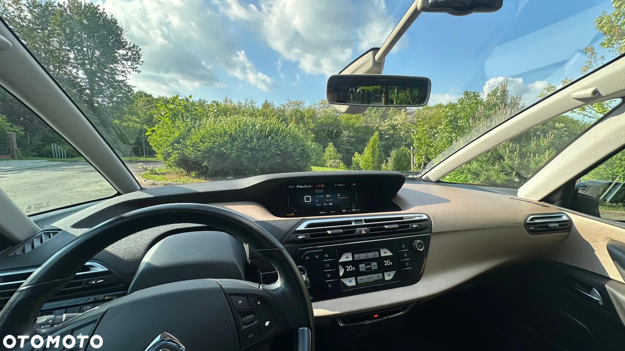 Citroën C4 Picasso 1.2 PureTech MoreLife - 2
