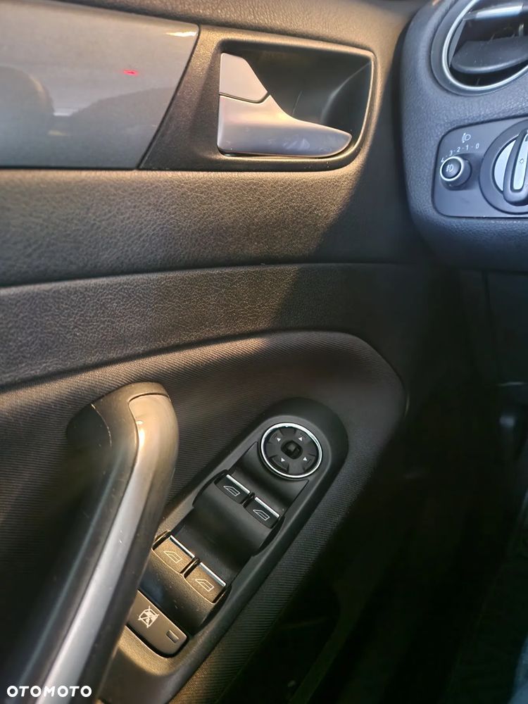 Ford Mondeo 2.0 TDCi Ambiente - 22