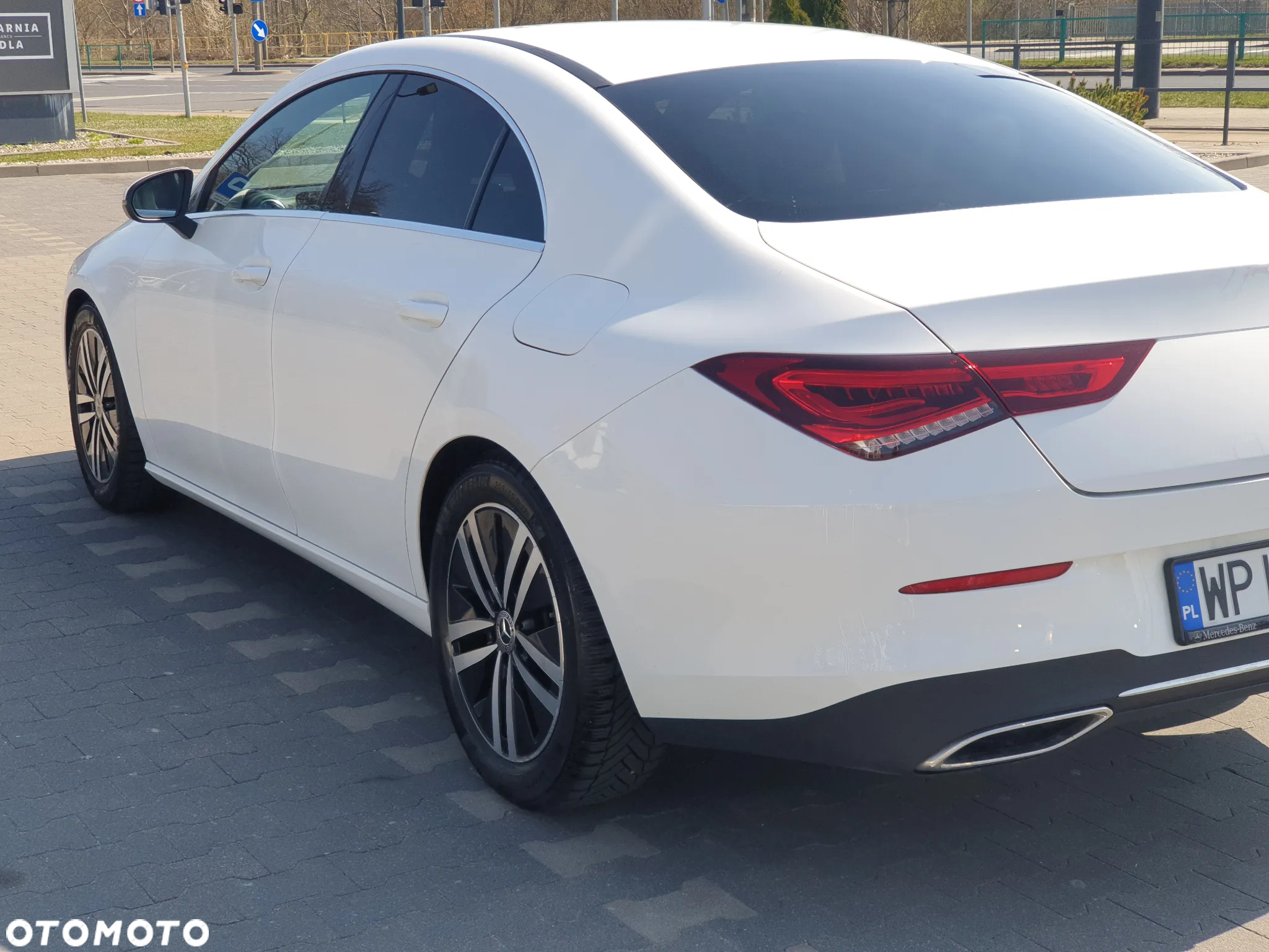 Mercedes-Benz CLA 200 Progressive 7G-DCT - 2