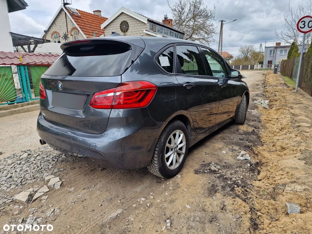 BMW Seria 2 216d - 7
