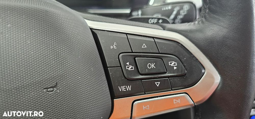 Volkswagen Passat 2.0 TDI SCR DSG Business - 24