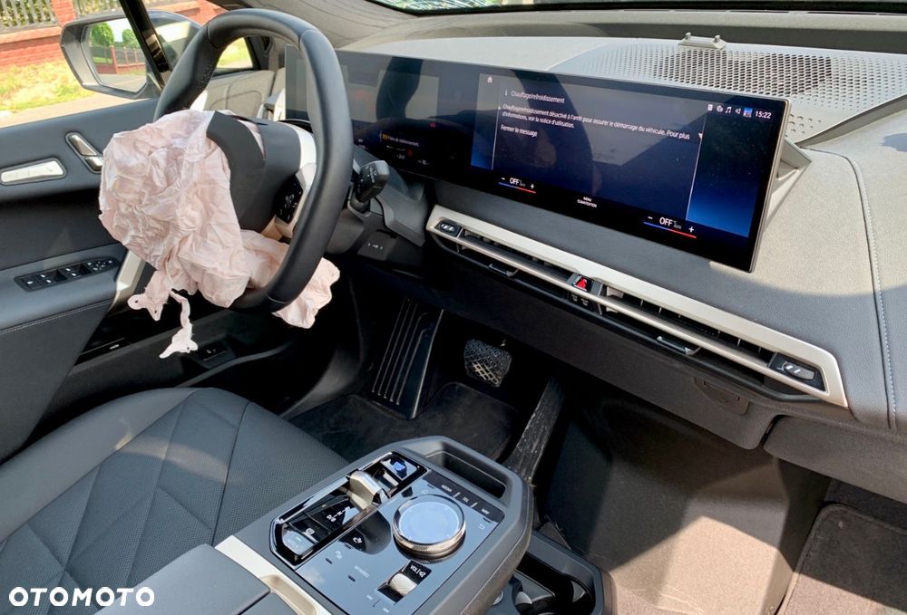 BMW iX xDrive50 - 7