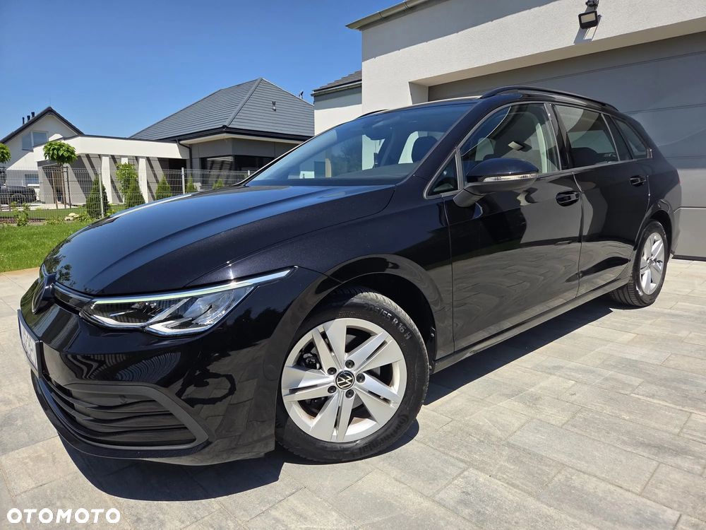 Volkswagen Golf 1.0 eTSI OPF DSG Life - 1