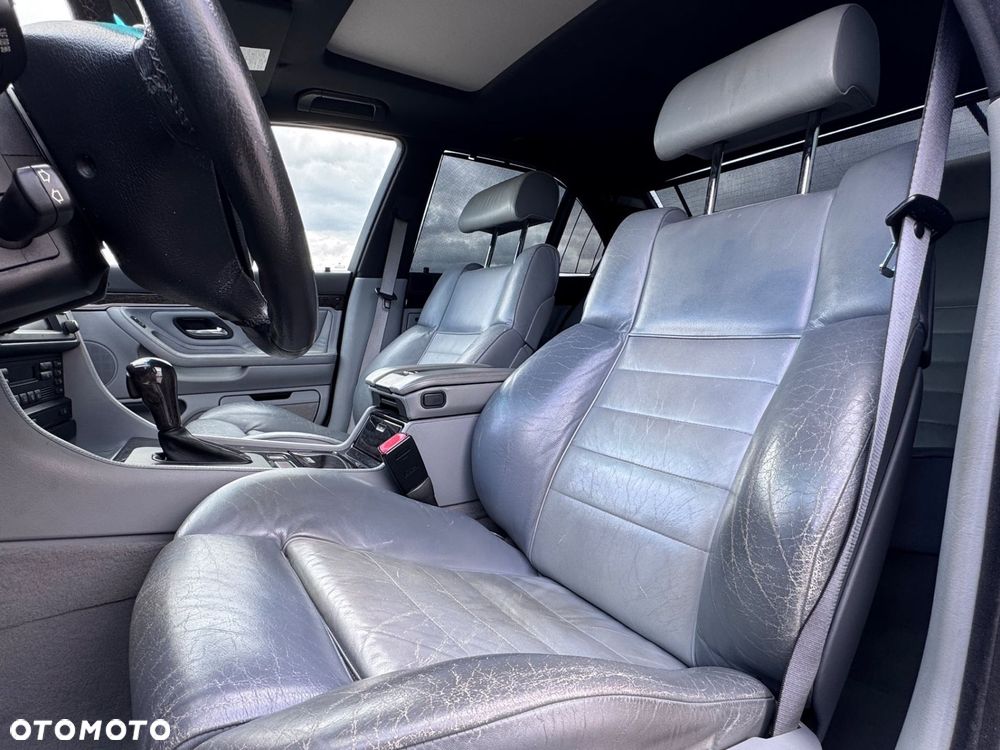 BMW Seria 7 - 17