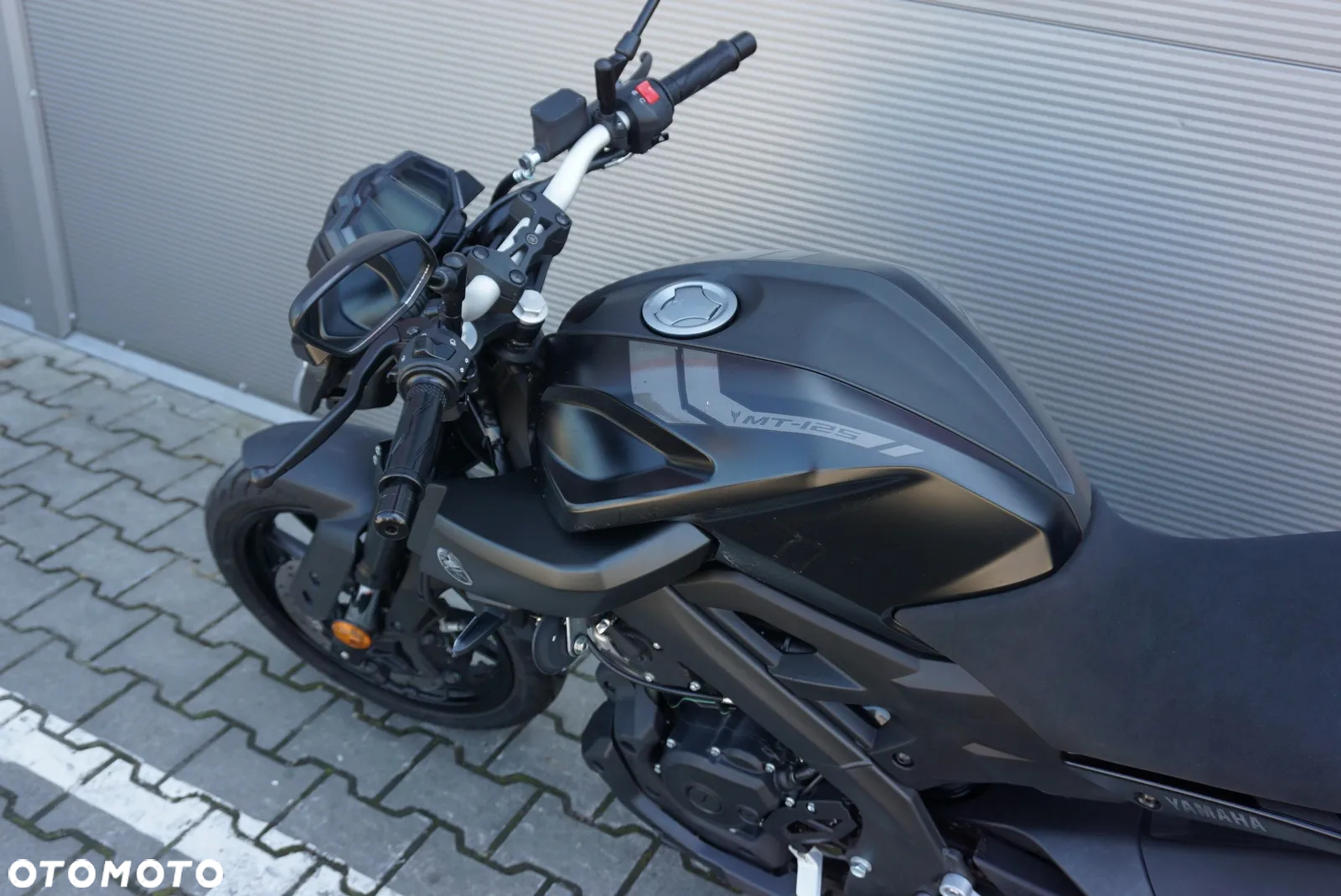 Yamaha MT - 9