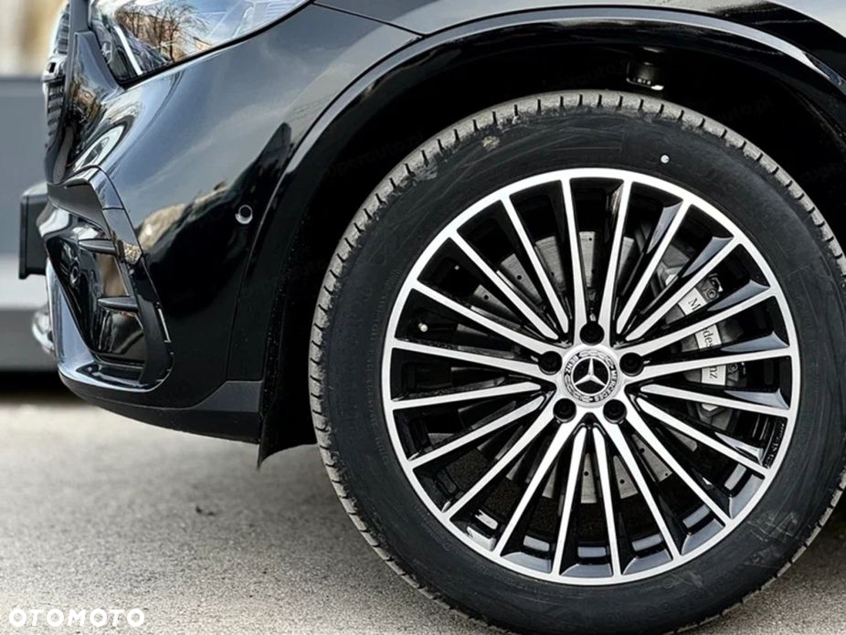 Mercedes-Benz GLC - 16