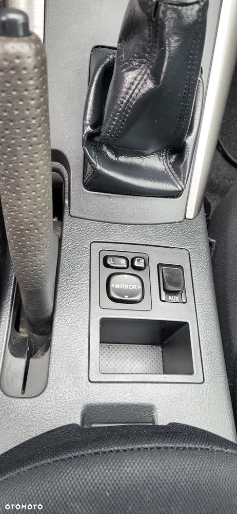 Toyota RAV4 2.0 4x4 Travel - 21