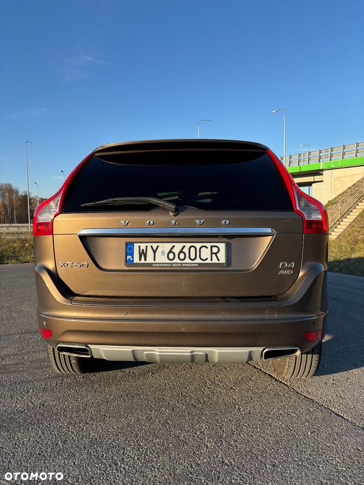 Volvo XC 60 D4 AWD Summum - 10