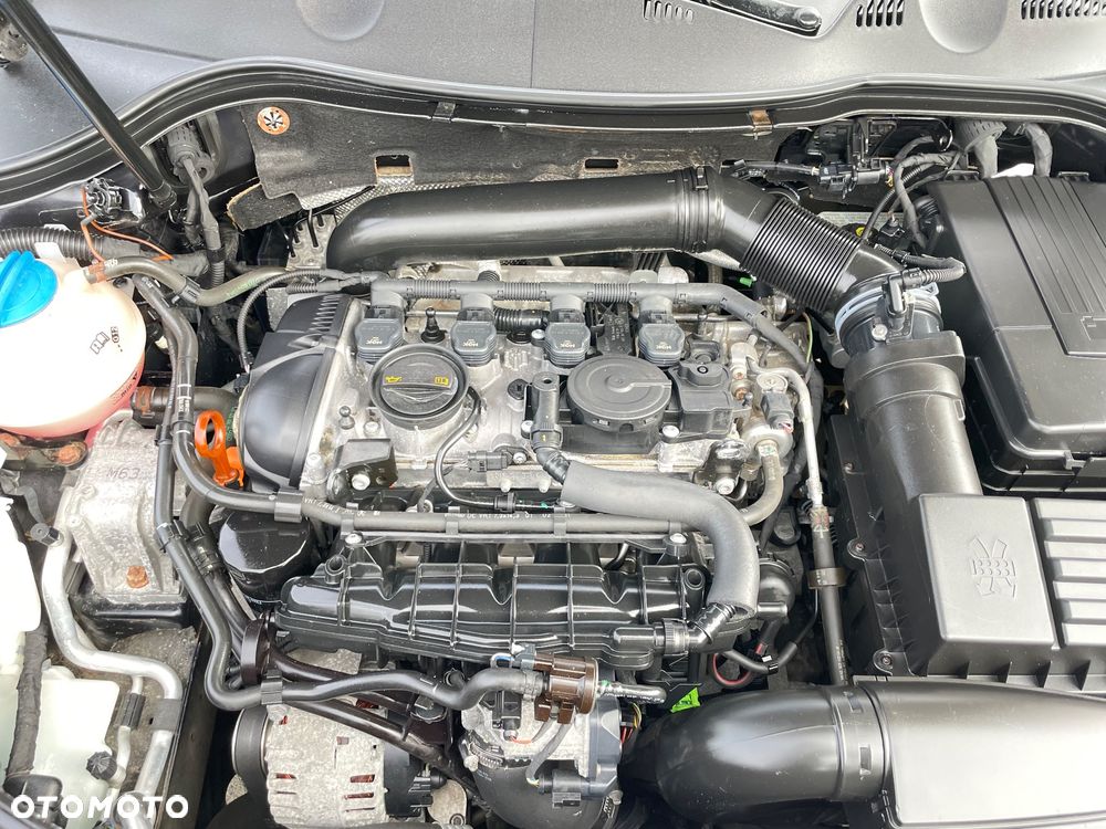 Volkswagen Passat - 30