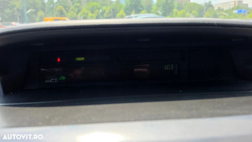 Toyota Prius+ - 8