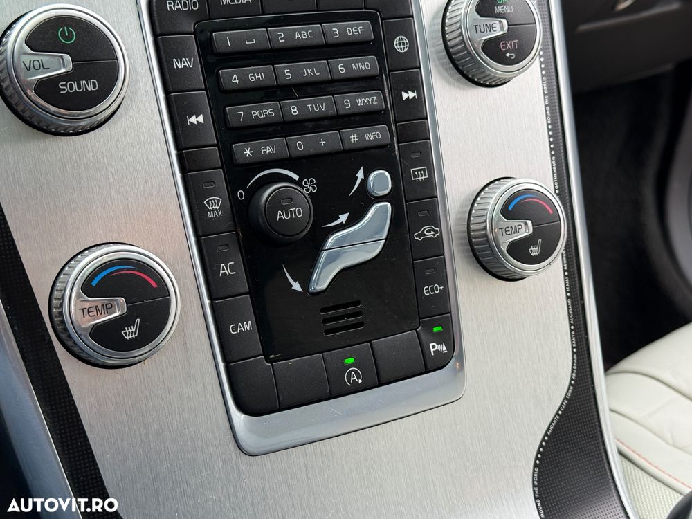 Volvo XC 60 D4 Geartronic Ocean Race - 23