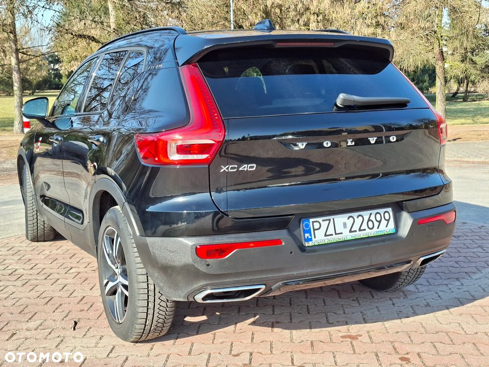 Volvo XC 40 D3 SCR R-Design - 25