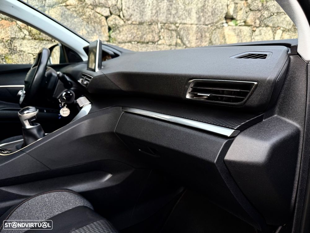 Peugeot 3008 1.5 BlueHDi Active - 30