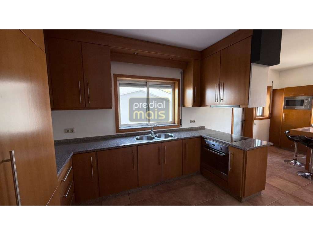 MORADIA INDIVIDUAL TERREA - Grande imagem: 3/12