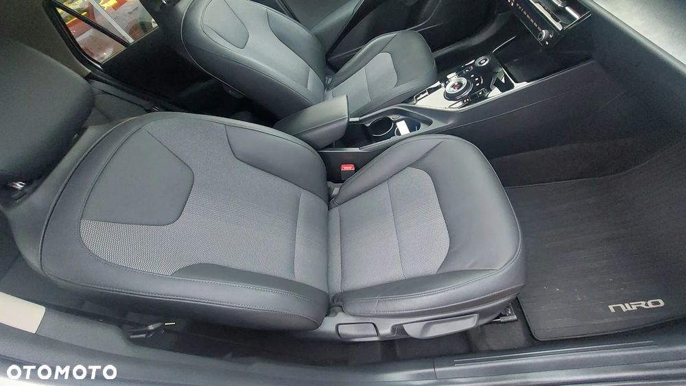 Kia Niro 1.6 GDI Hybrid Business Line - 8