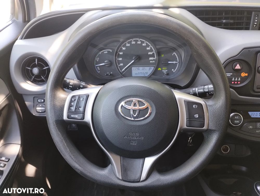 Toyota Yaris 1.5 VVT-i HSD Exclusive - 12