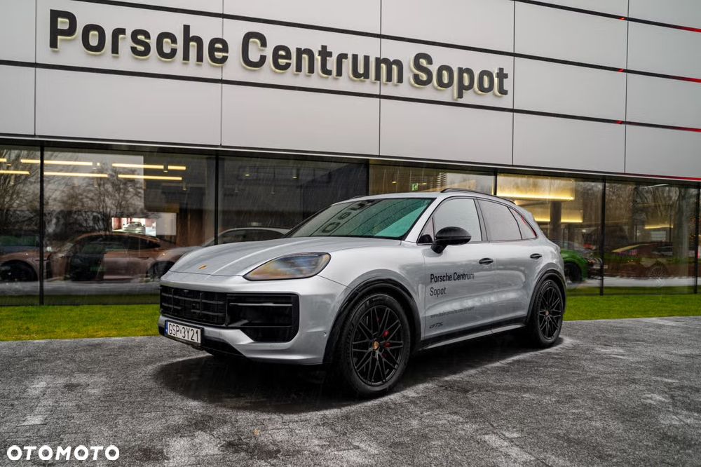 Porsche Cayenne - 2