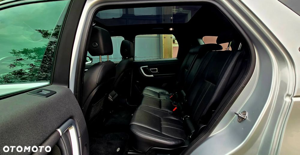 Land Rover Discovery Sport - 24