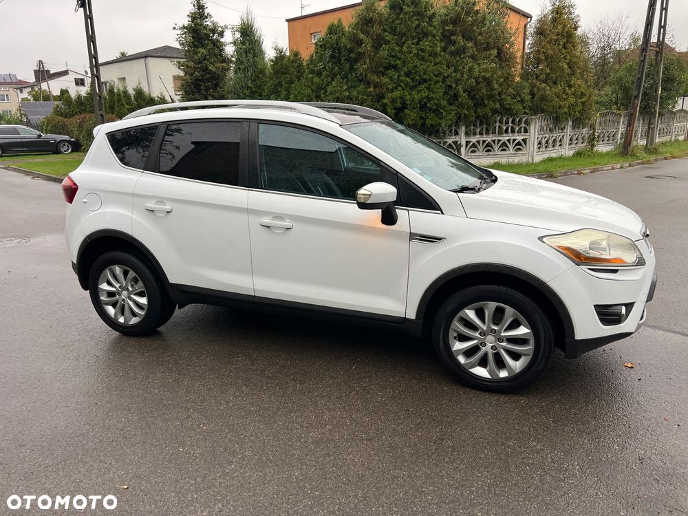 Ford Kuga 2.0 TDCi 2x4 Titanium - 3