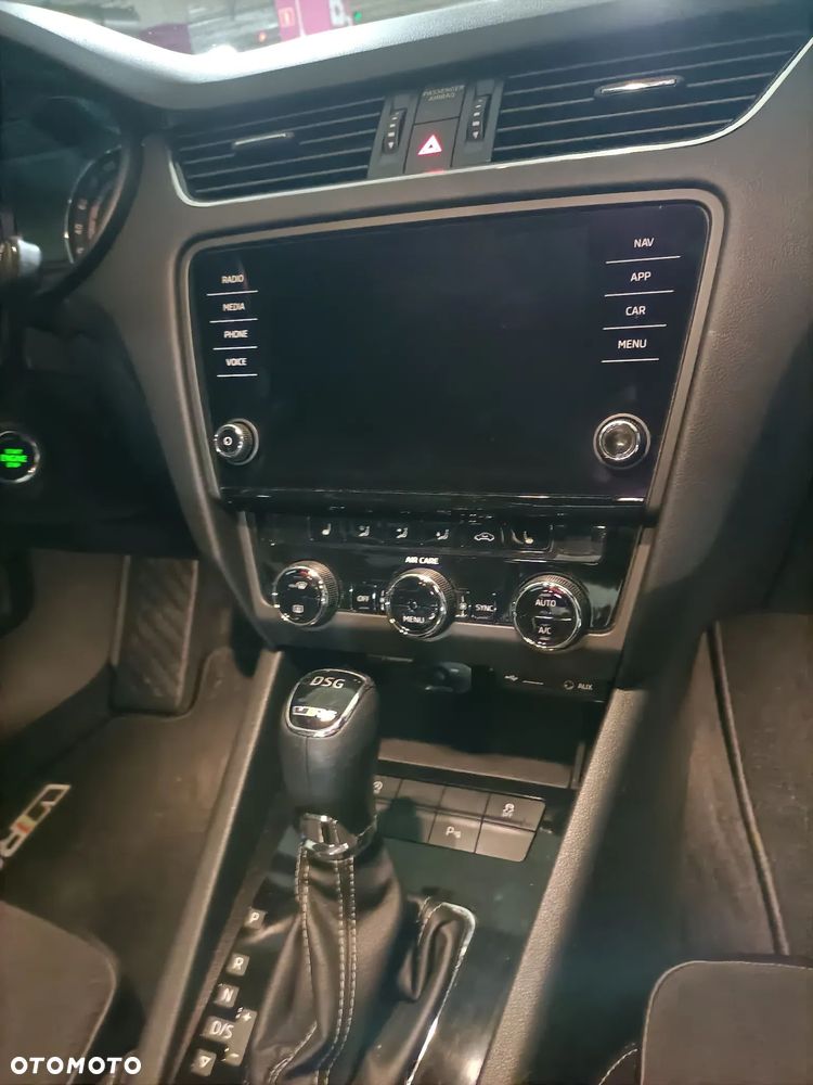 Skoda Octavia 2.0 TSI DSG RS 245 - 10