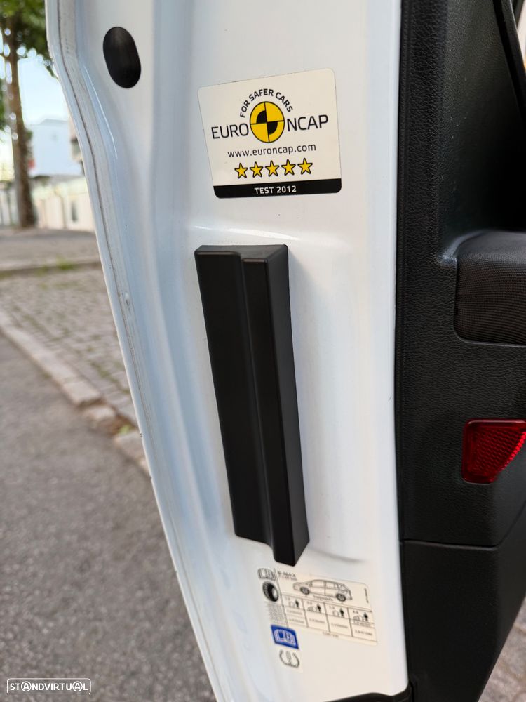 Ford B-Max 1.0 EcoBoost Titanium - 24