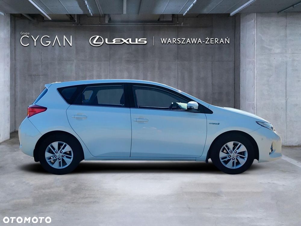 Toyota Auris Hybrid 135 Premium - 8