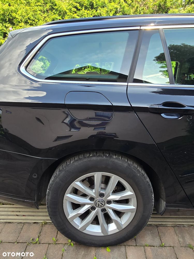 Volkswagen Passat - 3