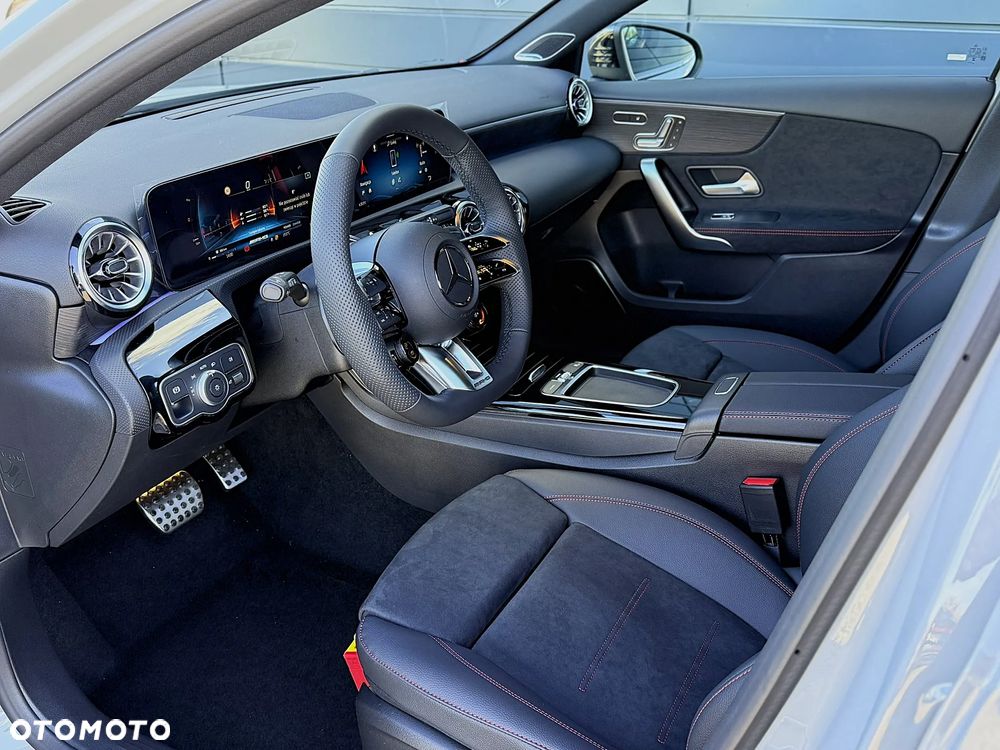 Mercedes-Benz Klasa A 35 AMG 4-Matic 8G-DCT - 15