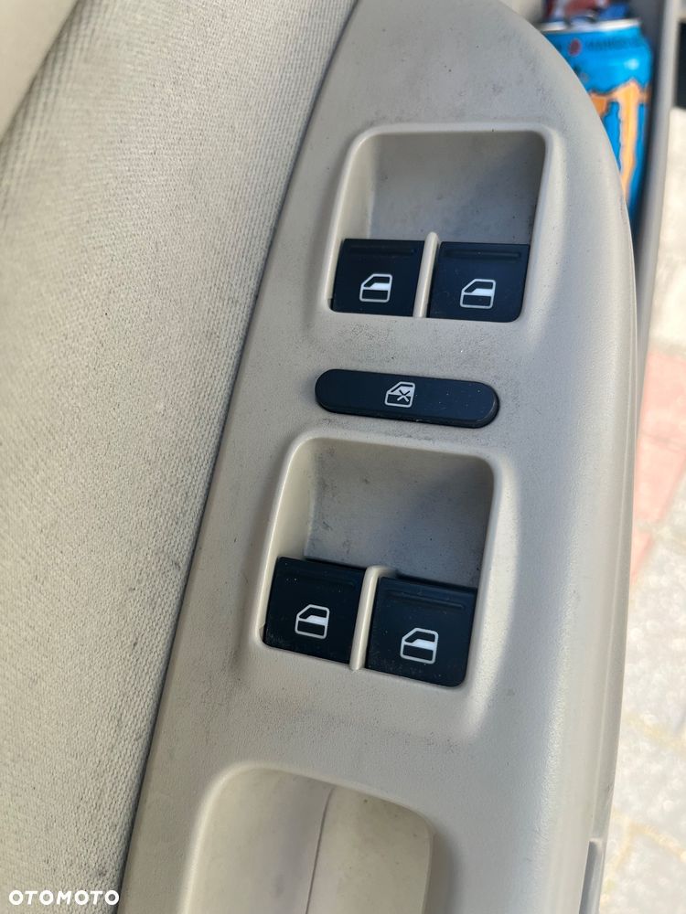 Skoda Octavia 2.0 TDI DPF Elegance - 4