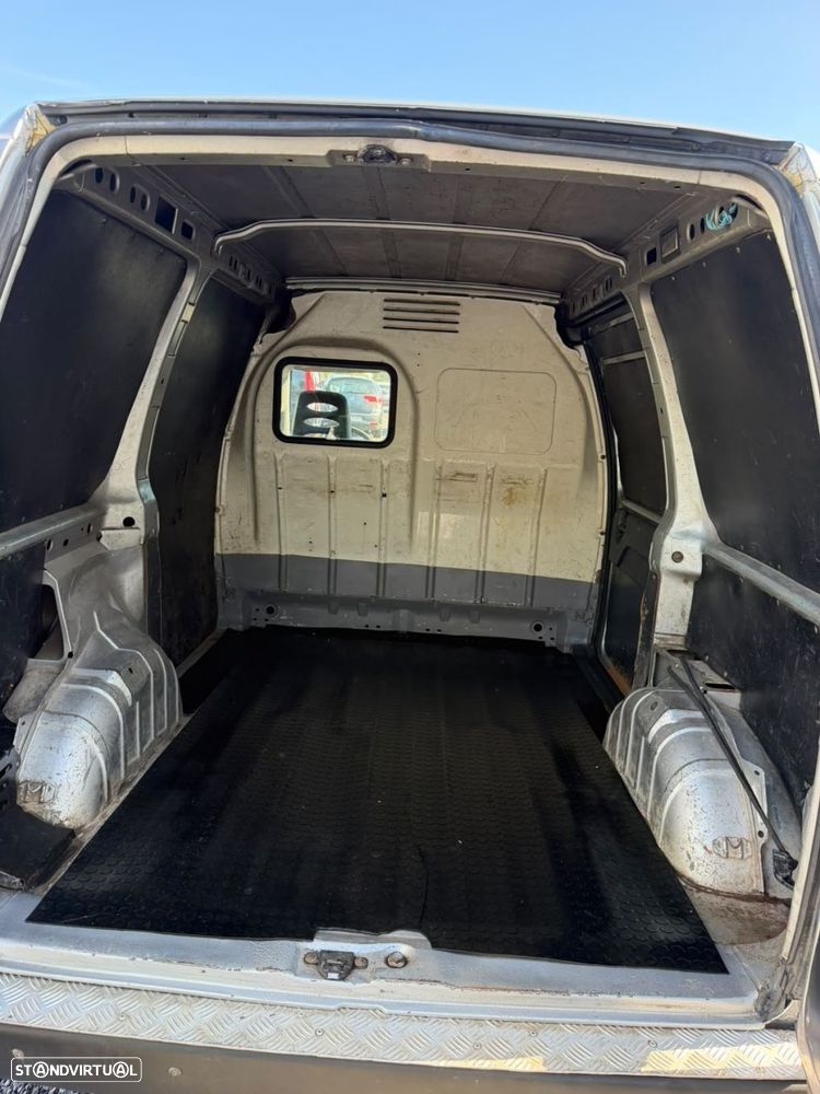 Peugeot Expert 220 C 1.9 D - 11