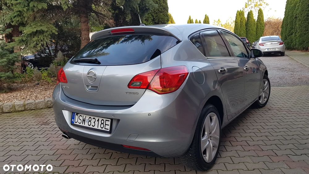 Opel Astra 1.4 T Cosmo - 12