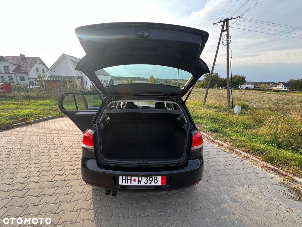Volkswagen Golf - 18