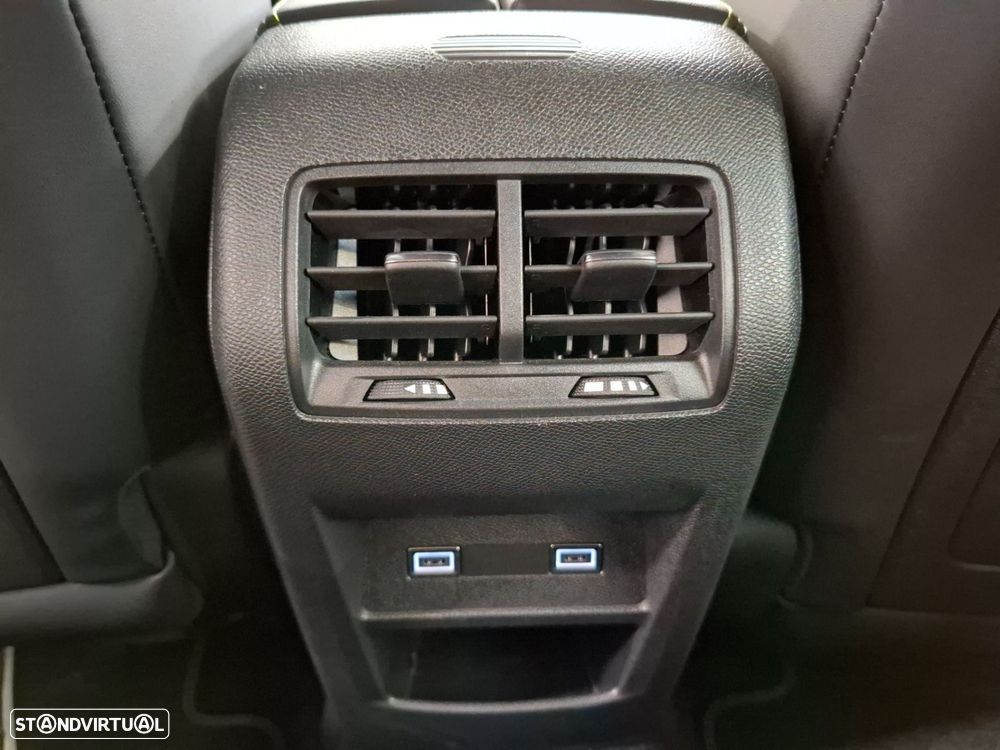 Peugeot 308 1.2 PureTech GT EAT8 - 29