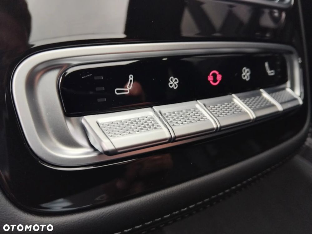 Omoda 9 1.5 Super Hybrid Exclusive AWD - 14