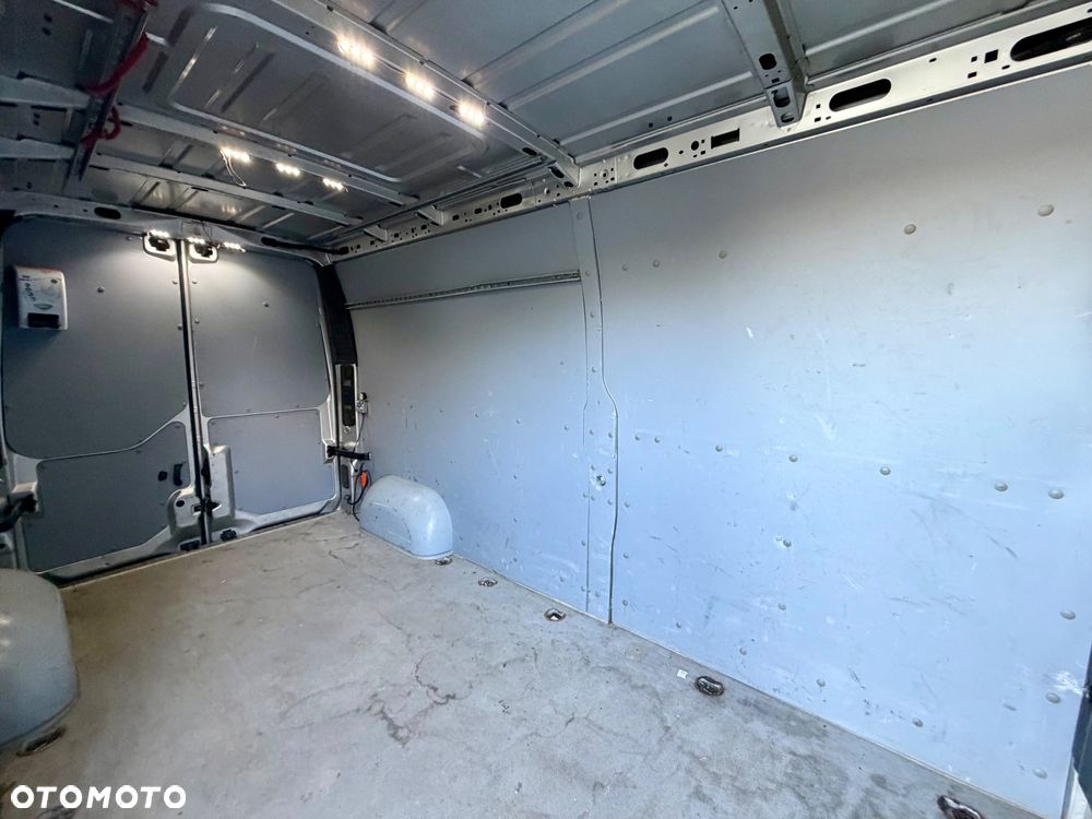 Opel Movano - 16