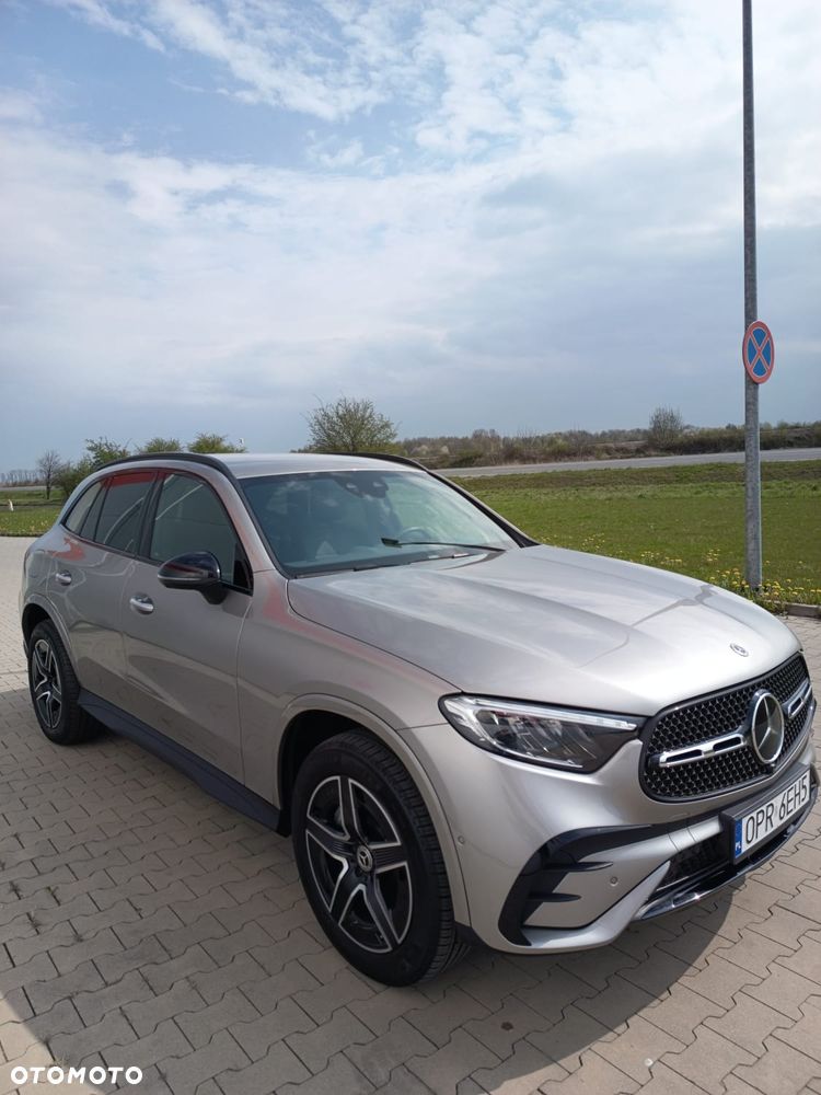 Mercedes-Benz GLC 300 4Matic 9G-TRONIC AMG Line Plus - 2