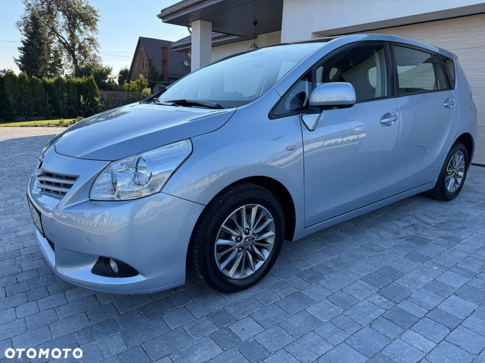 Toyota Verso 1.8 Premium EU5 MS - 17