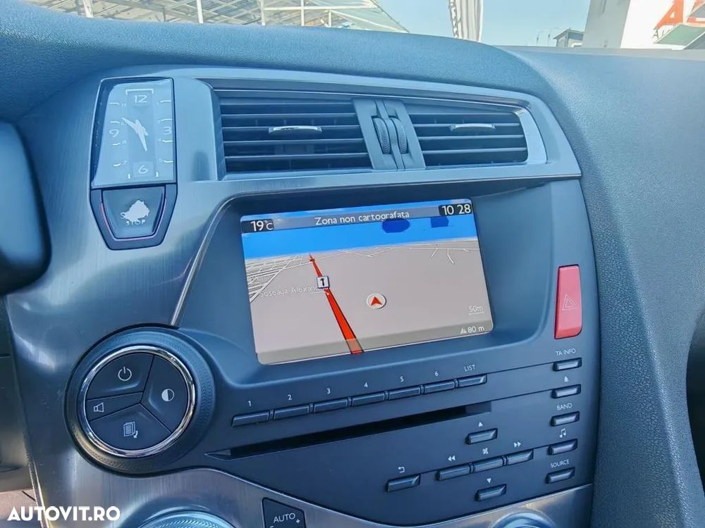 Citroën DS5 Hybrid4 EGS6 SportChic - 13