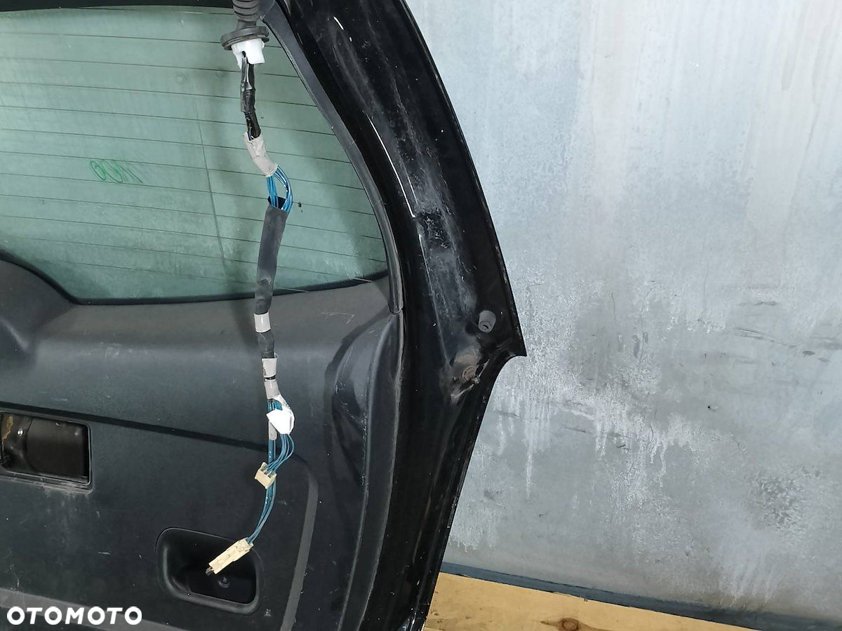 KLAPA BAGAŻNIKA TOYOTA COROLLA VERSO II - 4