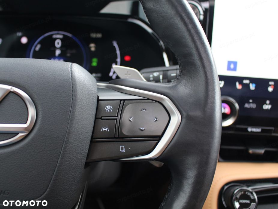 Lexus NX - 7