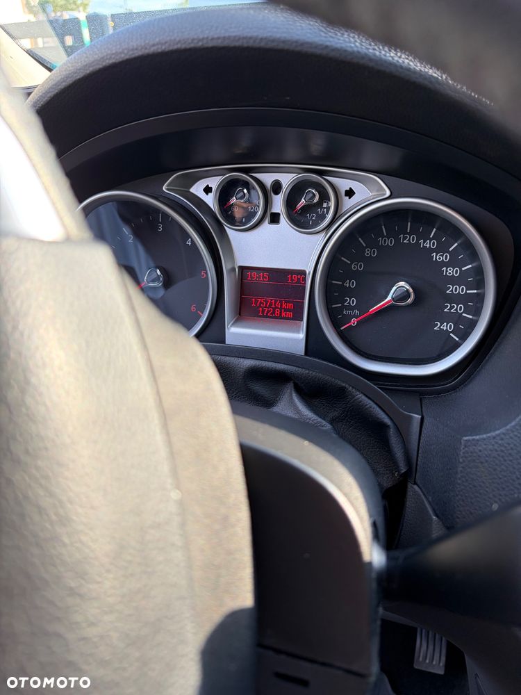 Ford Kuga 2.0 TDCi Titanium - 14