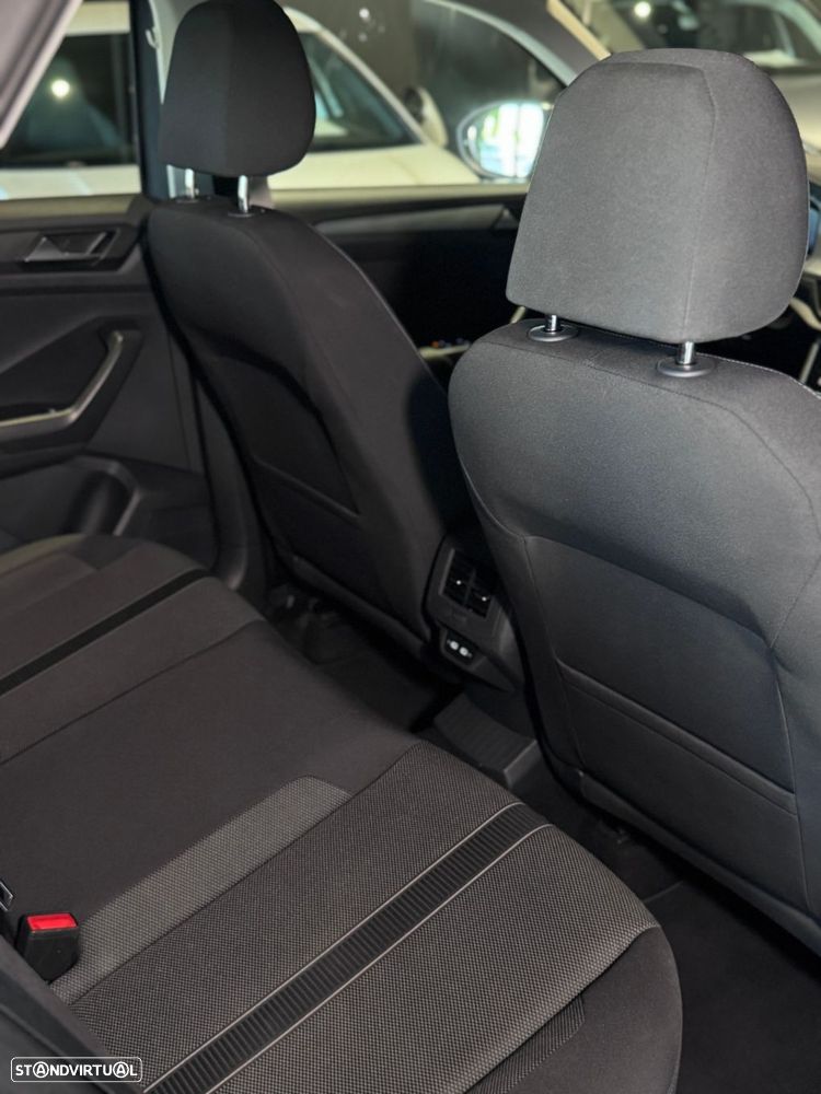 VW T-Roc 1.0 TSI Style - 48