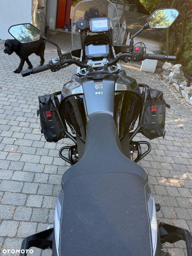 Suzuki V-STROM - 2