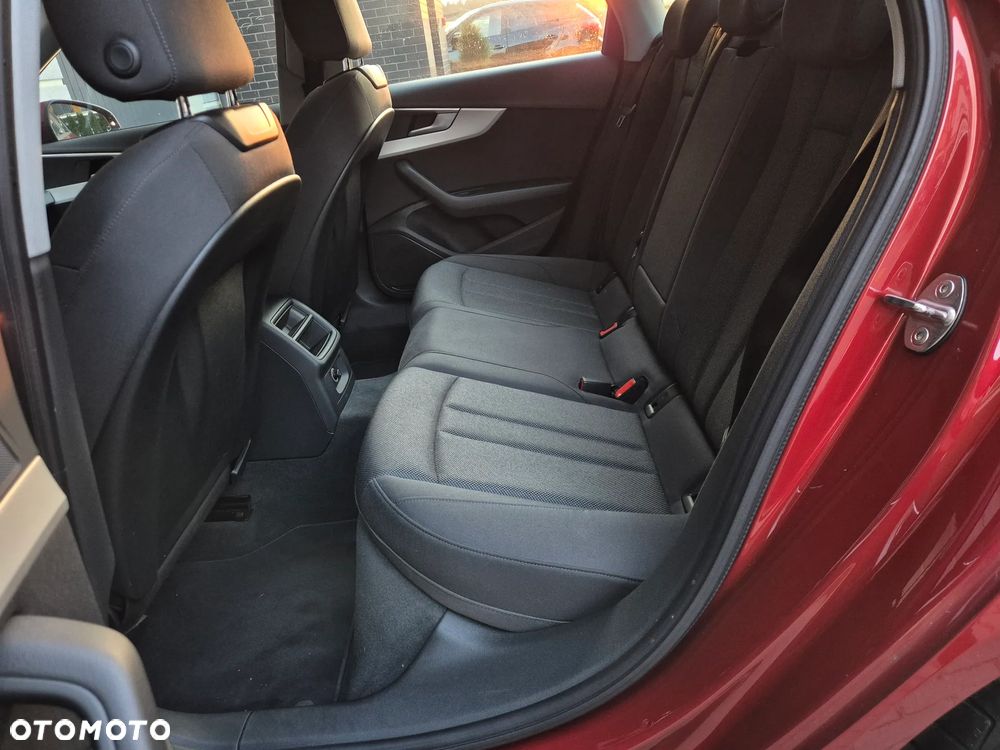 Audi A4 Limousine 2.0 TFSI ultra S tronic - 23