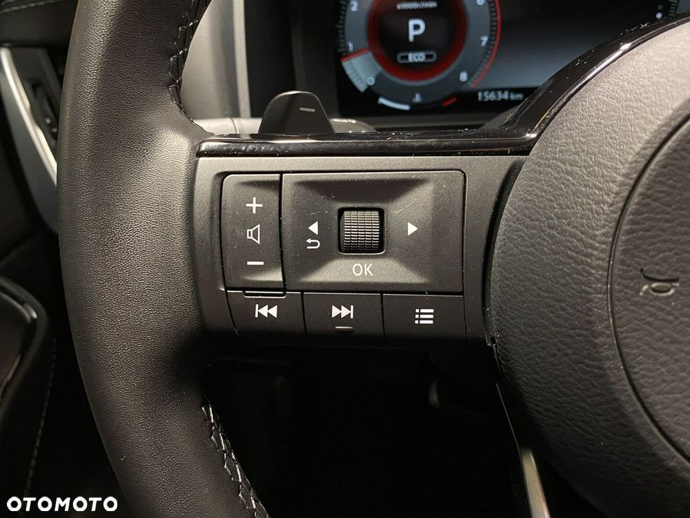 Nissan Qashqai 1.3 DIG-T N-Connecta DCT - 22