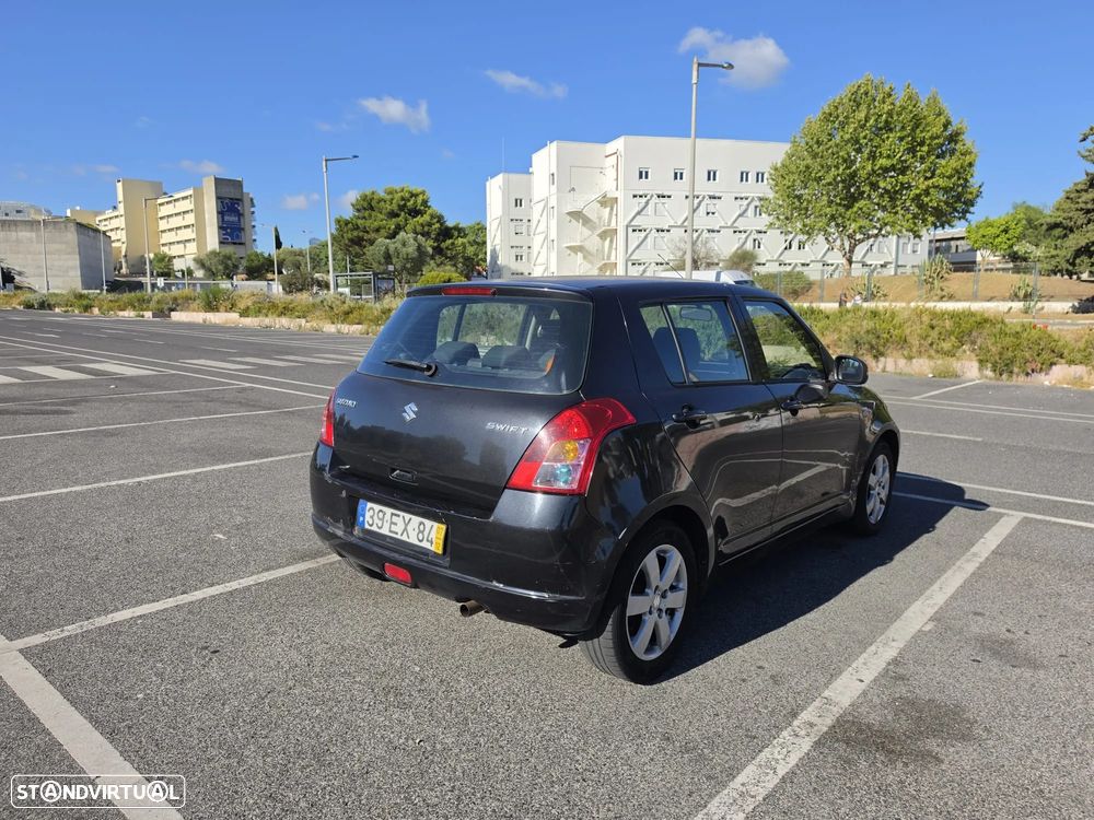 Suzuki Swift 1.3 16V GL - 4