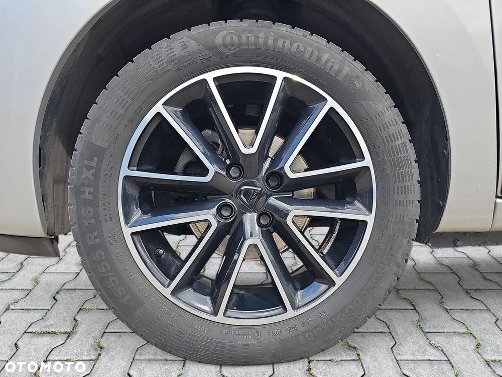 Dacia Lodgy 1.6 SCe Connected by Orange S&S - 9