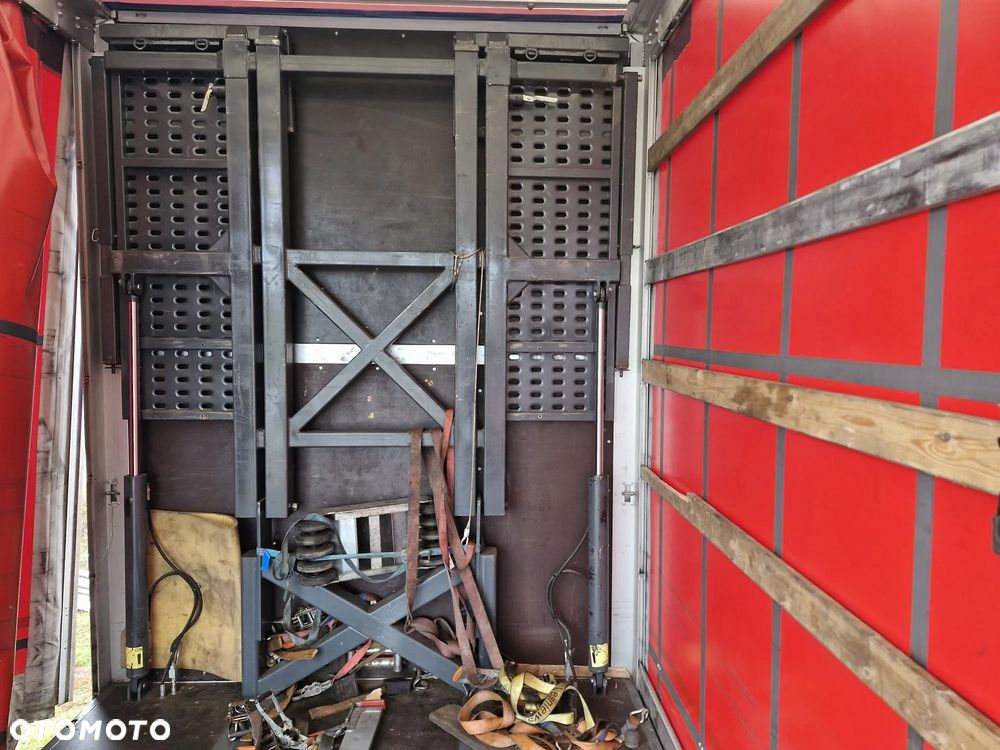 MAN TGL plandeka laweta na 5 aut - 9