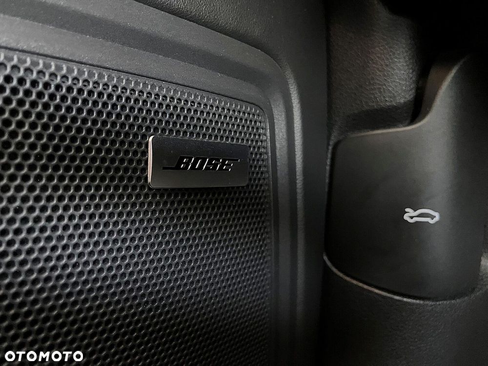 Porsche Macan - 31